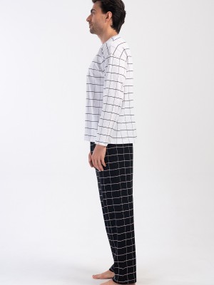 Man Dirty White O Neck Pyjama Set Man Dirty White O Neck Pyjama Set