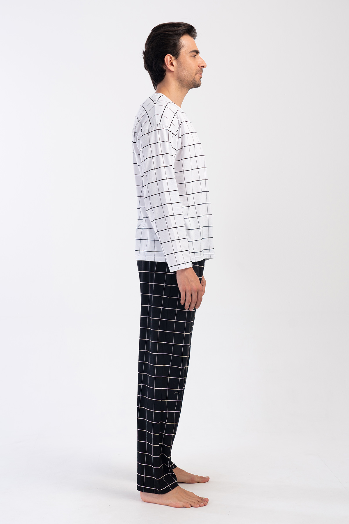 Man Dirty White O Neck Pyjama Set Man Dirty White O Neck Pyjama Set
