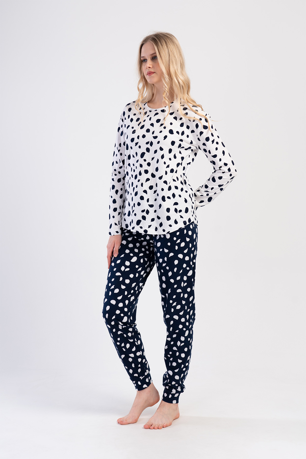 Woman Dirty White Supreme Pyjama Set Woman Dirty White Supreme Pyjama Set