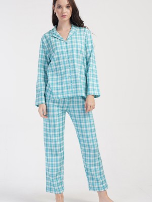 Woman Two Yarn Mint Buttoned Pyjama Set Woman Two Yarn Mint Buttoned Pyjama Set