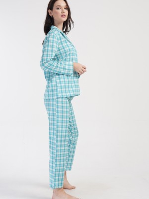 Woman Two Yarn Mint Buttoned Pyjama Set Woman Two Yarn Mint Buttoned Pyjama Set