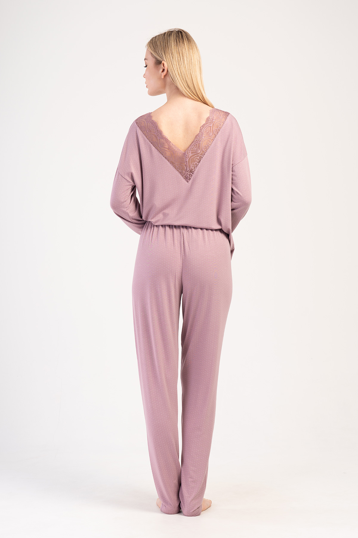 Woman Lycra Viscon Wide Collar Niva Pyjama Set Woman Lycra Viscon Wide Collar Niva Pyjama Set
