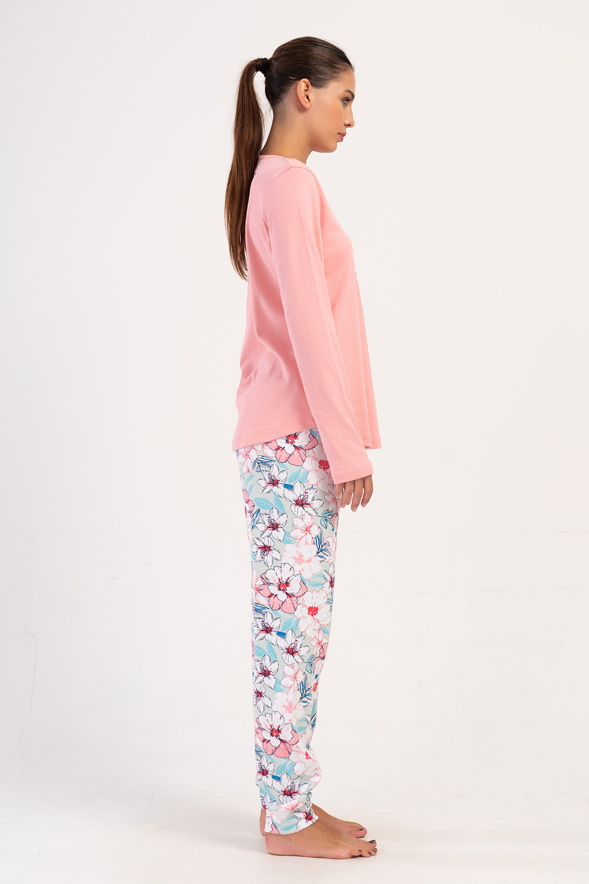 Woman Natalie Interlock Buttoned O Neck Pyjama Set Woman Natalie Interlock Buttoned O Neck Pyjama Set