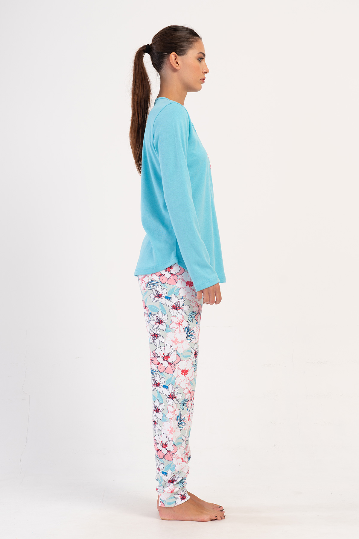 Woman Natalie Interlock Buttoned O Neck Pyjama Set Woman Natalie Interlock Buttoned O Neck Pyjama Set
