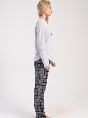 Woman Plaid Supreme Long Sleeve Pyjama Set Woman Plaid Supreme Long Sleeve Pyjama Set