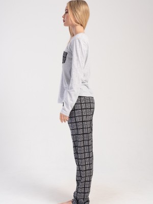 Woman Plaid Supreme Long Sleeve Pyjama Set Woman Plaid Supreme Long Sleeve Pyjama Set