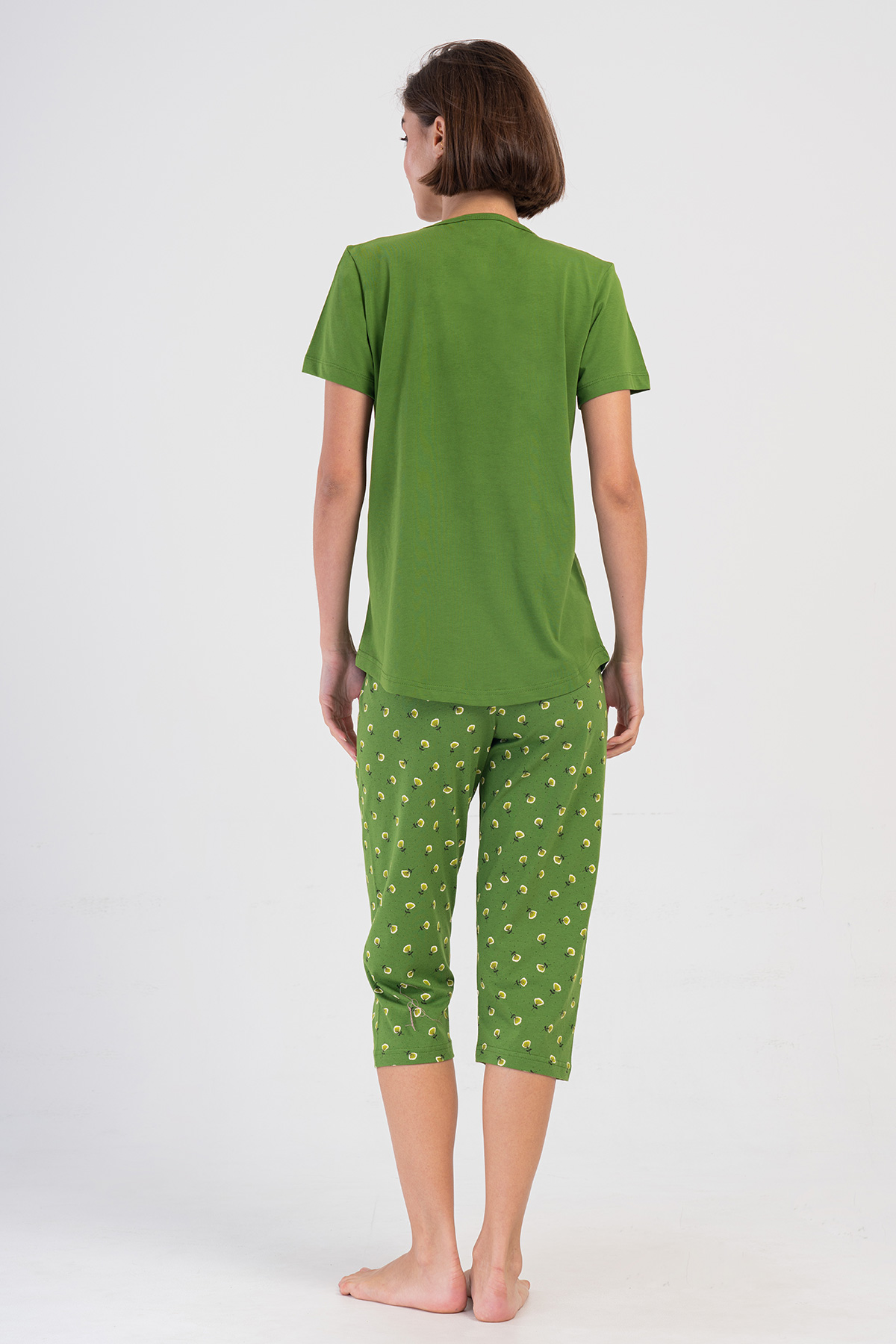 Woman Supreme Bright Green Capri Set Woman Supreme Bright Green Capri Set