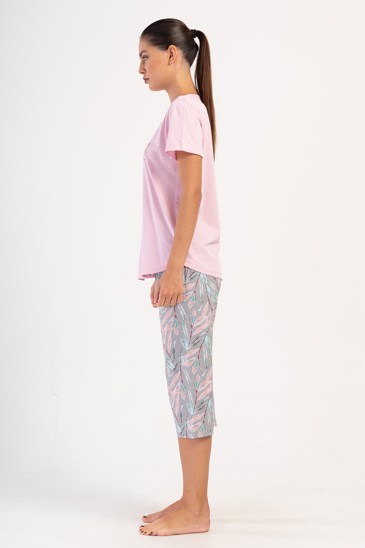 Woman Supreme Rosebloom Capri Set Woman Supreme Rosebloom Capri Set