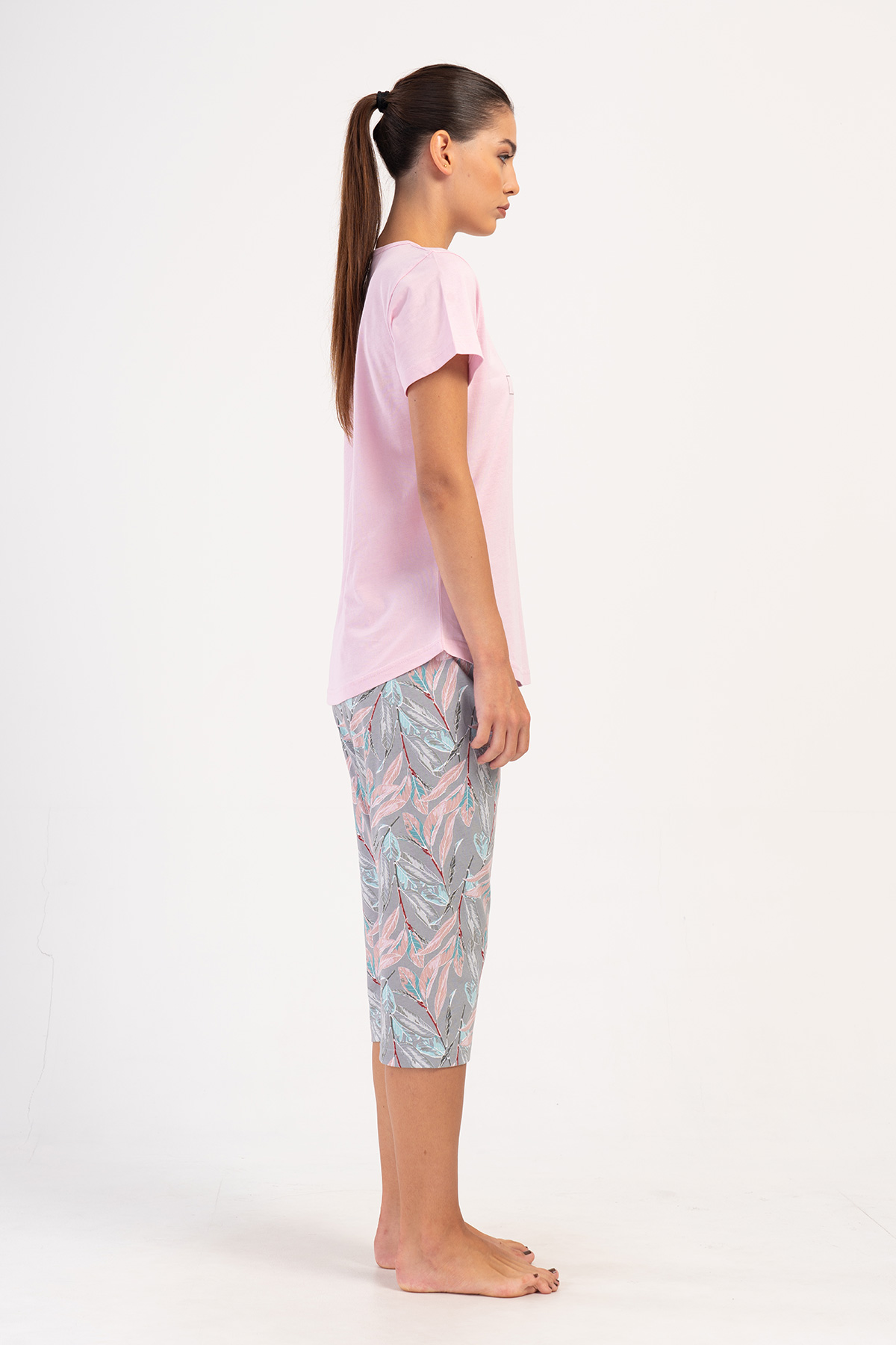 Woman Supreme Rosebloom Capri Set Woman Supreme Rosebloom Capri Set