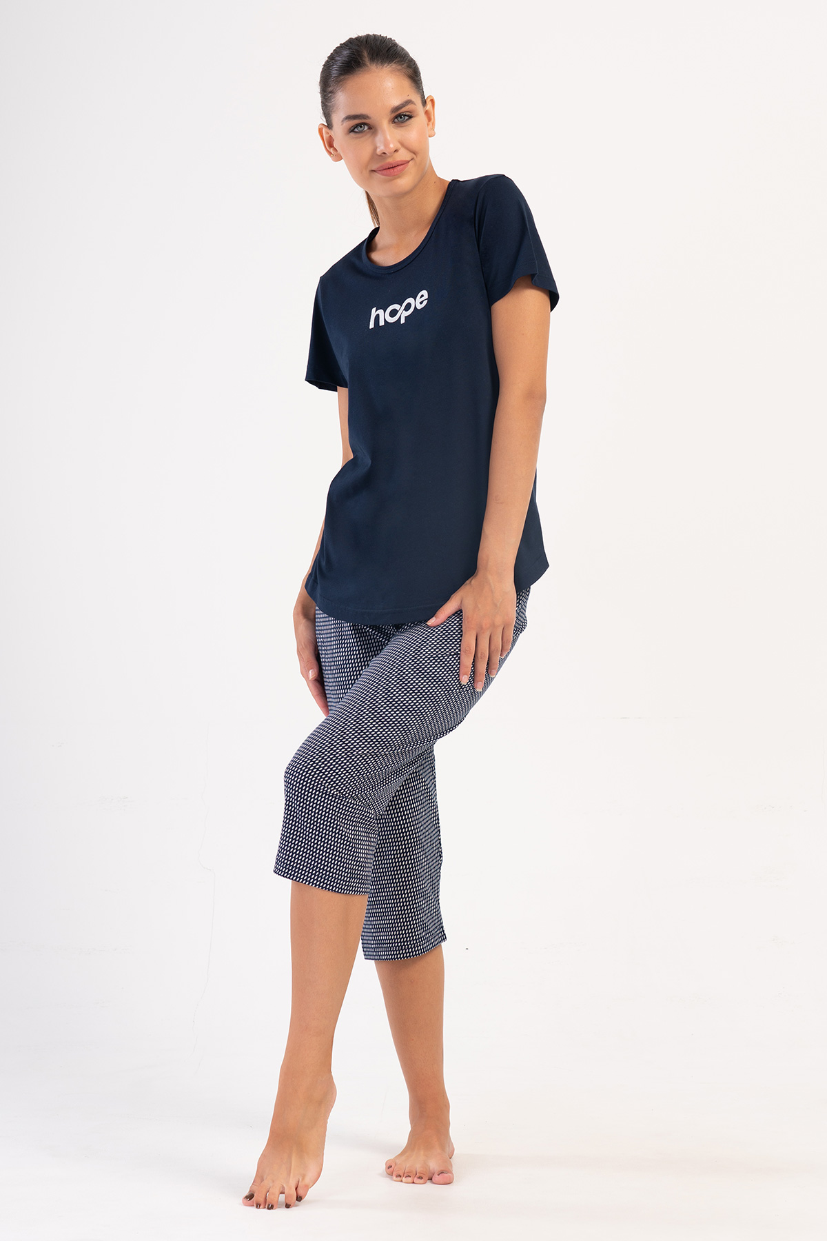 Woman Supreme Hope Capri Set Woman Supreme Hope Capri Set