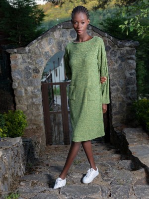 Woman Lycra Herbal Low Shoulder Dress Woman Lycra Herbal Low Shoulder Dress