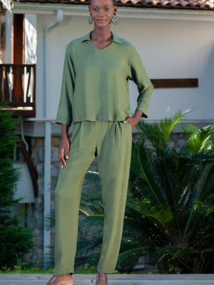 Woman Walen Viscon Shirt V Neck Pant Set Woman Walen Viscon Shirt V Neck Pant Set