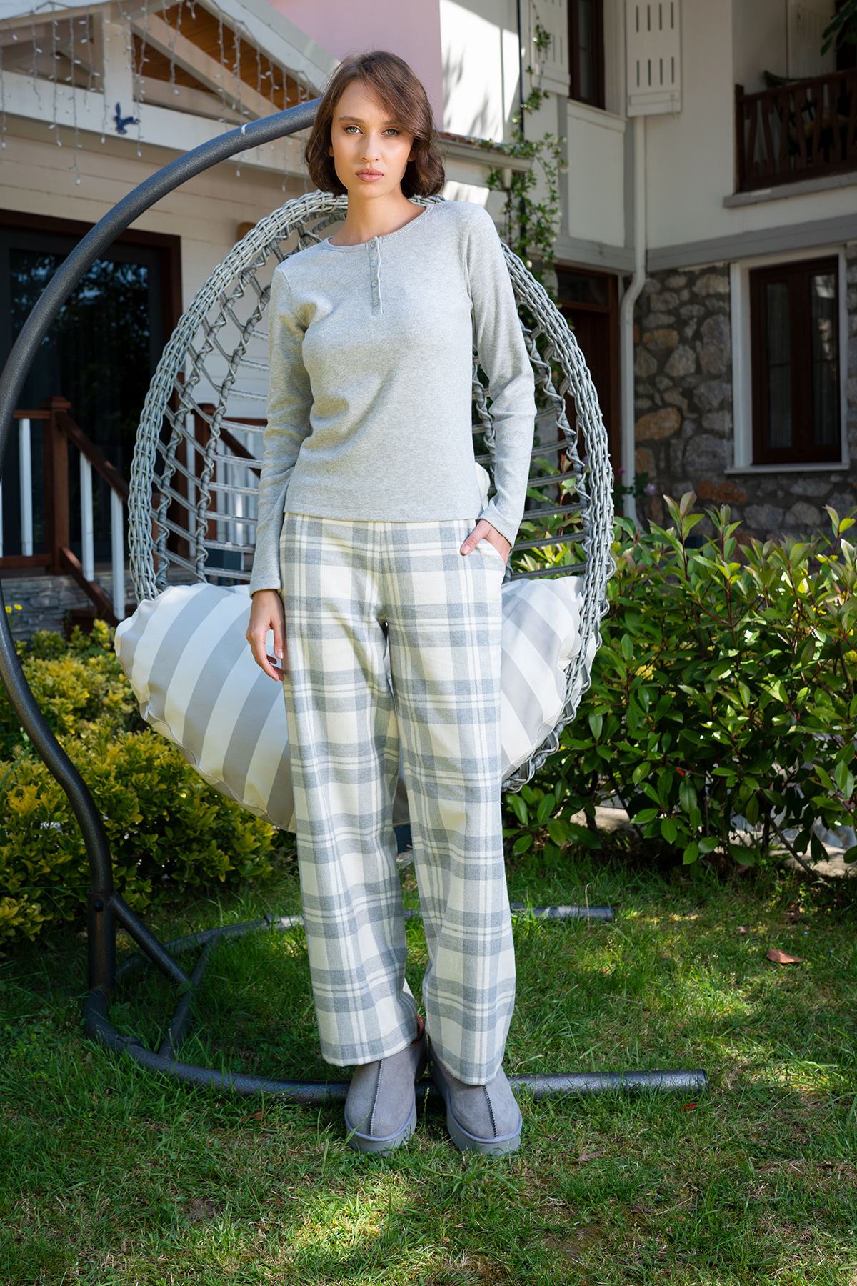 Woman Oly Weave Buttoned O Neck Pyjama Set Woman Oly Weave Buttoned O Neck Pyjama Set