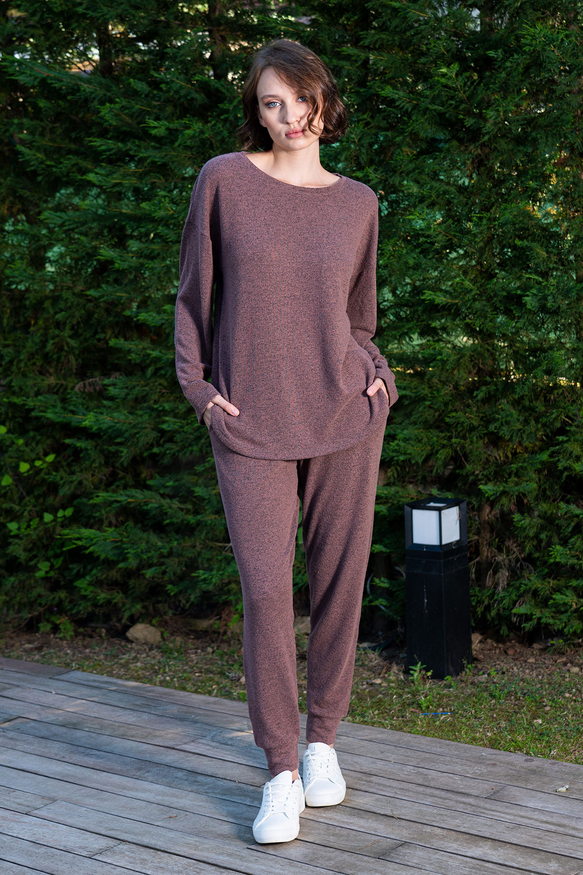 Woman Brown Polyviscon Pant Set Woman Brown Polyviscon Pant Set