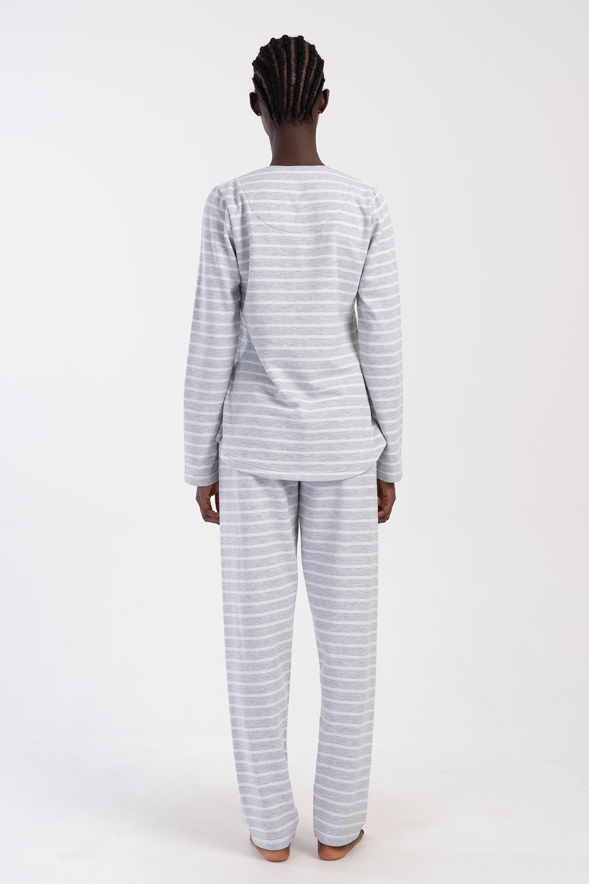 Woman Two Yarn Pine Big Size O Neck Long Sleeve Pyjama Set Woman Two Yarn Pine Big Size O Neck Long Sleeve Pyjama Set
