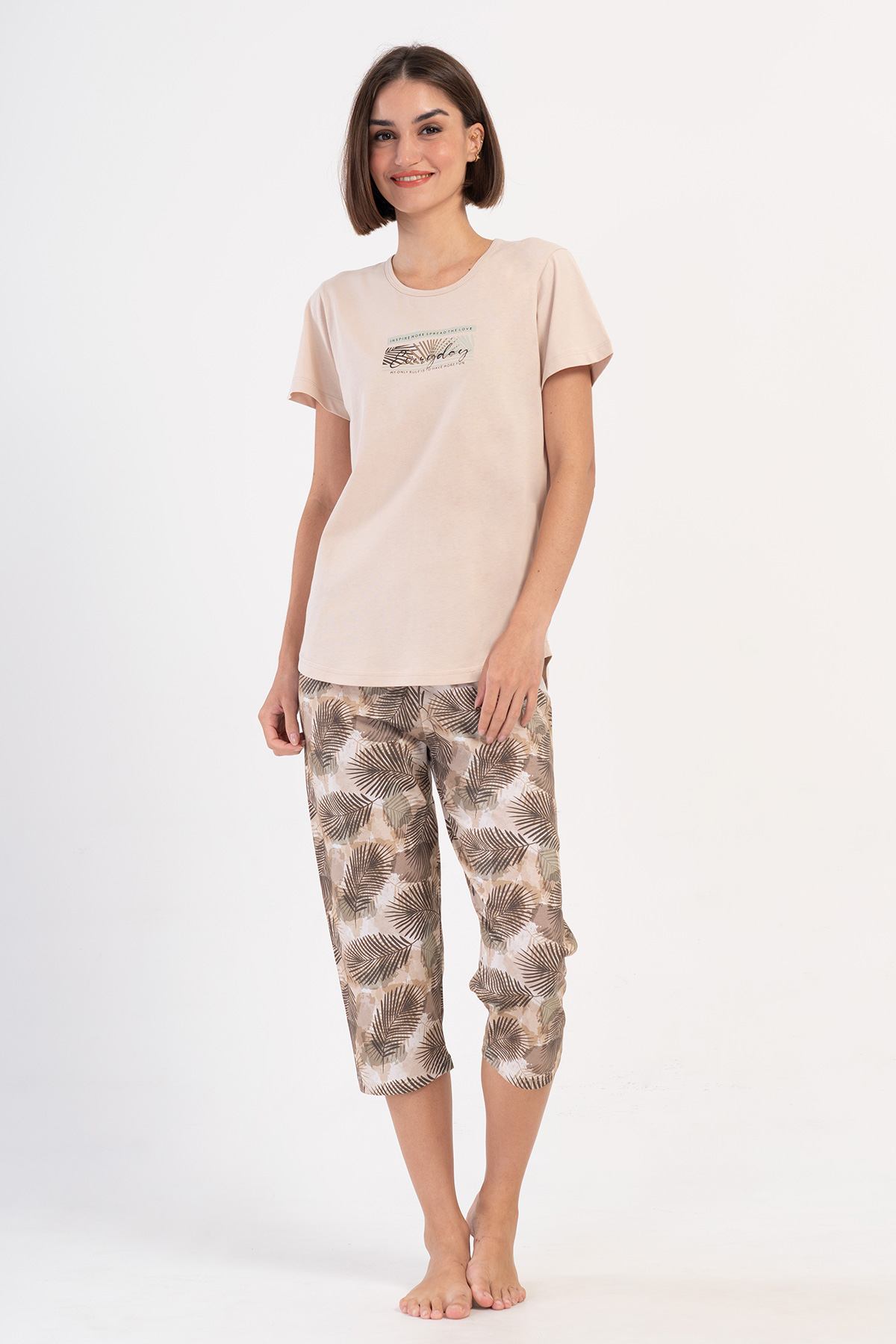 Woman Supreme Pine Capri Set Woman Supreme Pine Capri Set