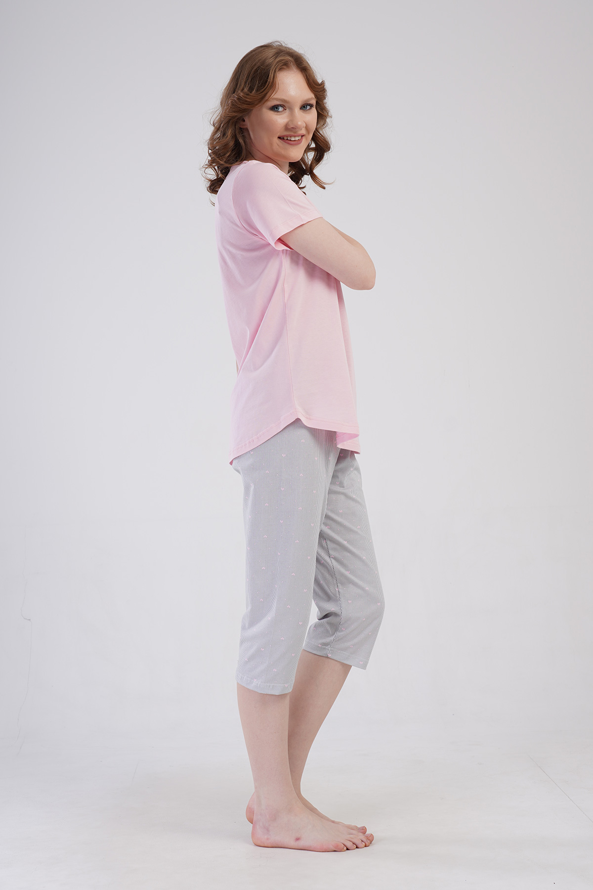 Woman Supreme Veda Capri Set Woman Supreme Veda Capri Set