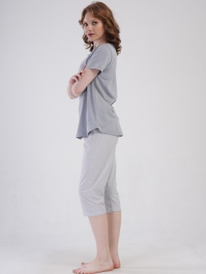 Woman Supreme Veda Capri Set Woman Supreme Veda Capri Set