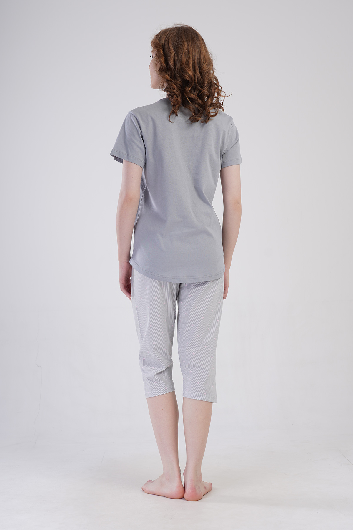 Woman Supreme Veda Capri Set Woman Supreme Veda Capri Set