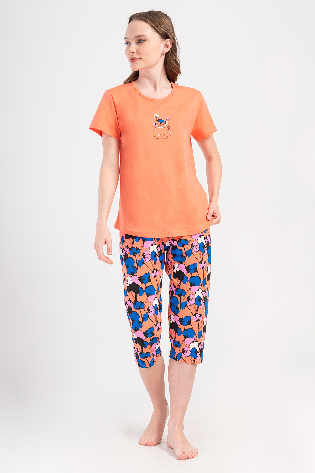 Woman Supreme Saqa Capri Set Woman Supreme Saqa Capri Set