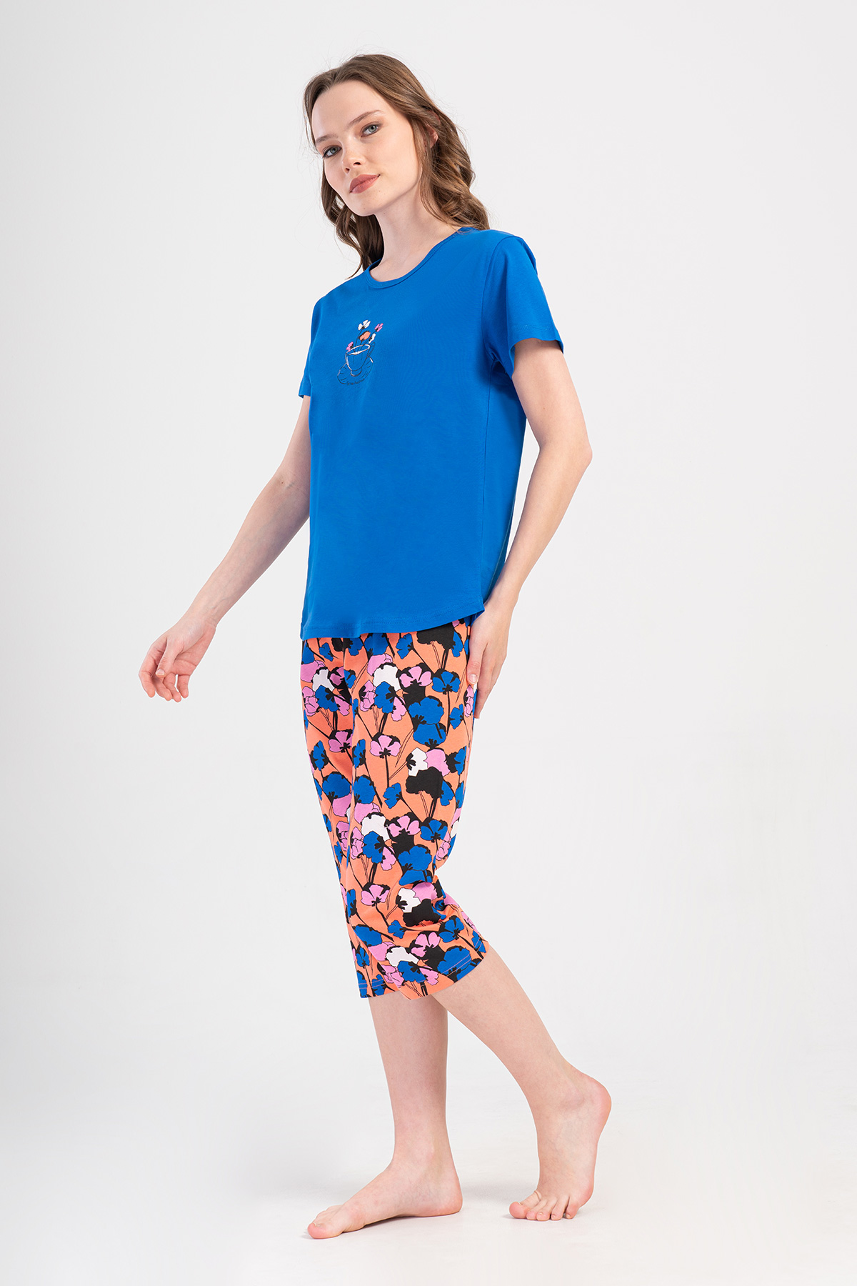 Woman Supreme Saqa Capri Set Woman Supreme Saqa Capri Set