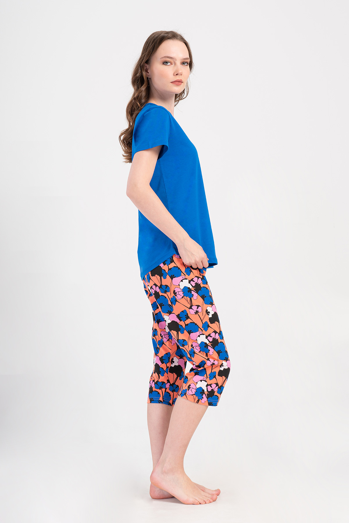 Woman Supreme Saqa Capri Set Woman Supreme Saqa Capri Set