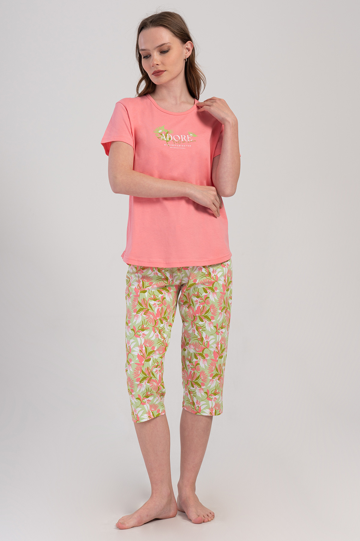 Woman Supreme Lase Capri Set Woman Supreme Lase Capri Set