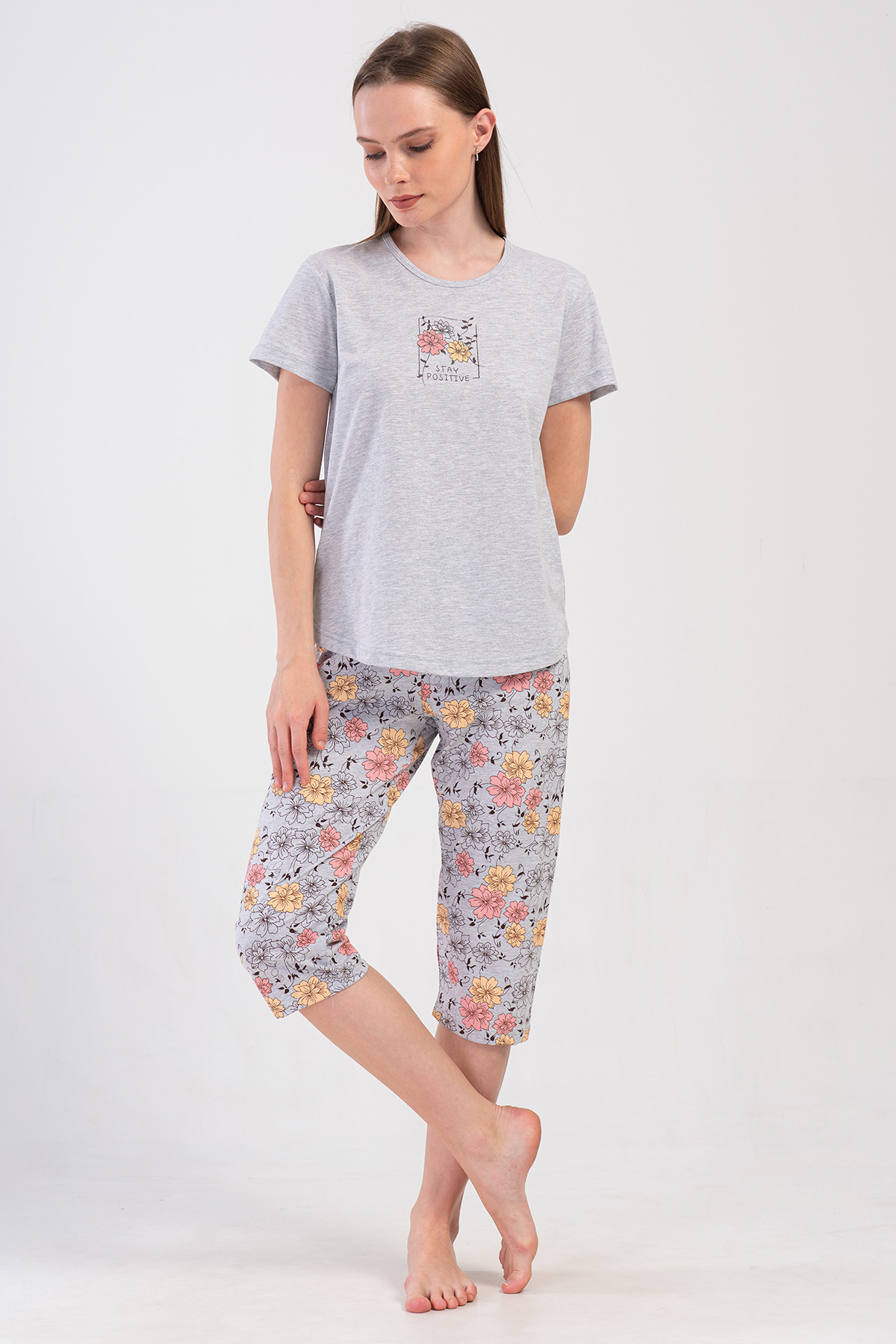 Woman Supreme Voba Capri Set Woman Supreme Voba Capri Set
