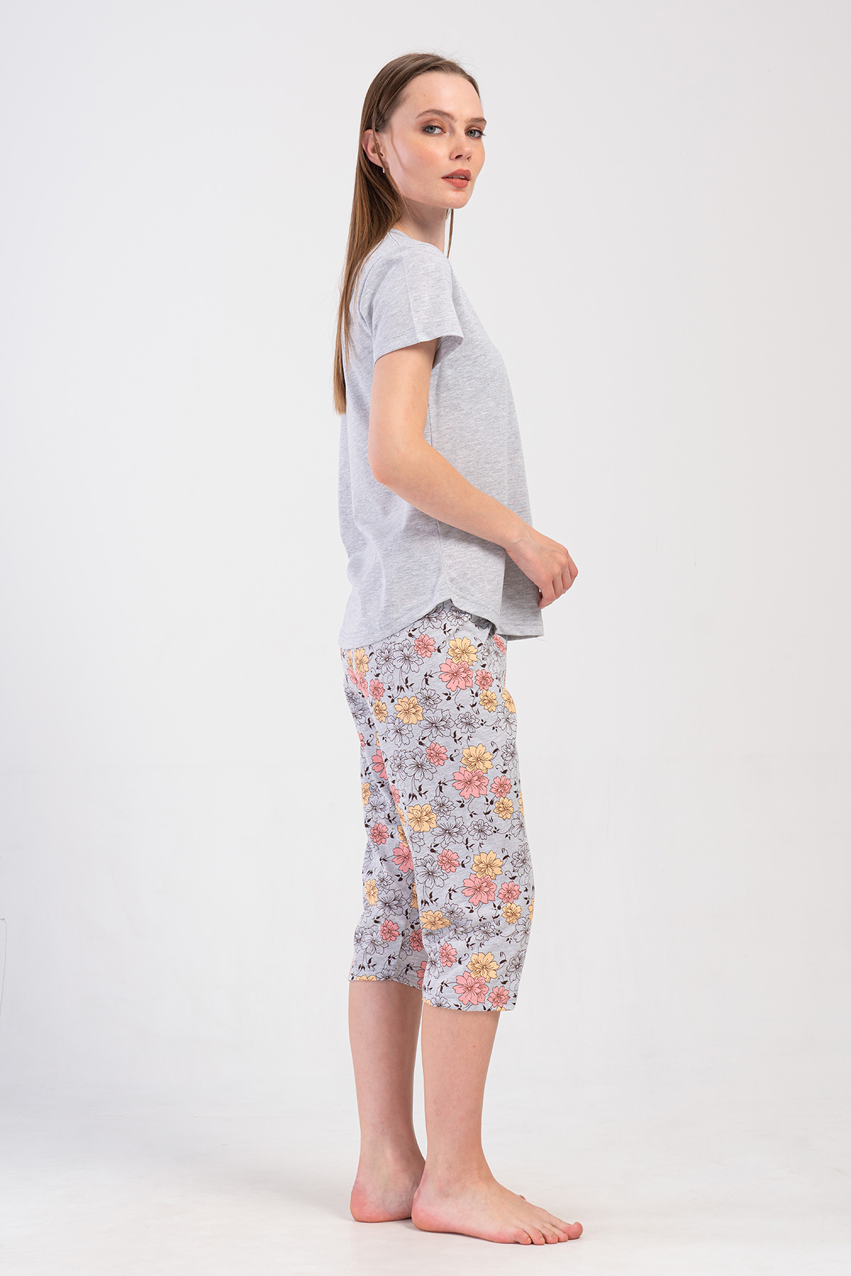 Woman Supreme Voba Capri Set Woman Supreme Voba Capri Set