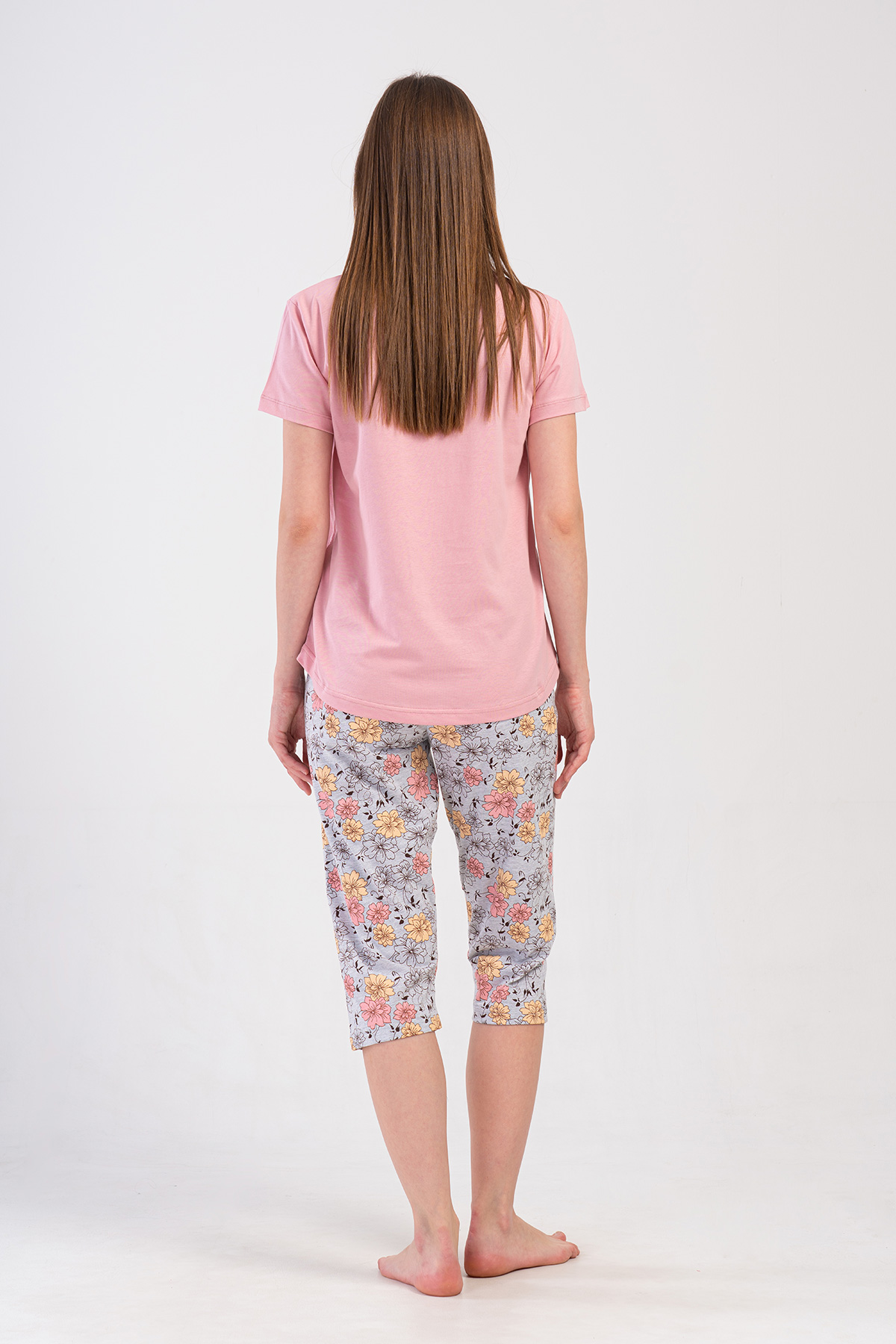 Woman Supreme Voba Capri Set Woman Supreme Voba Capri Set