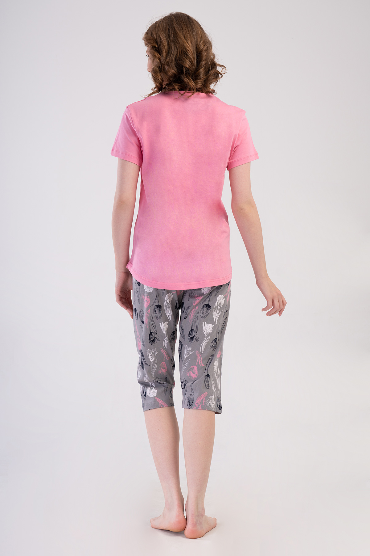 Woman Supreme Aryan Capri Set Woman Supreme Aryan Capri Set