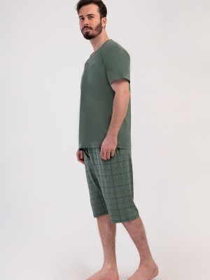 Man Supreme Evca Capri Set Man Supreme Evca Capri Set
