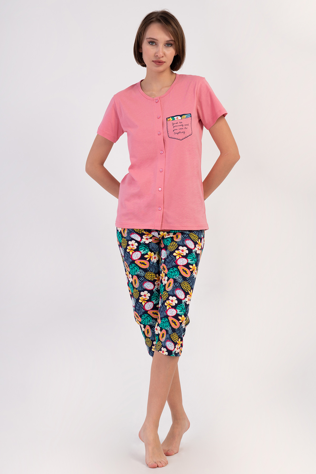 Woman Supreme Sola Buttoned Capri Set Woman Supreme Sola Buttoned Capri Set