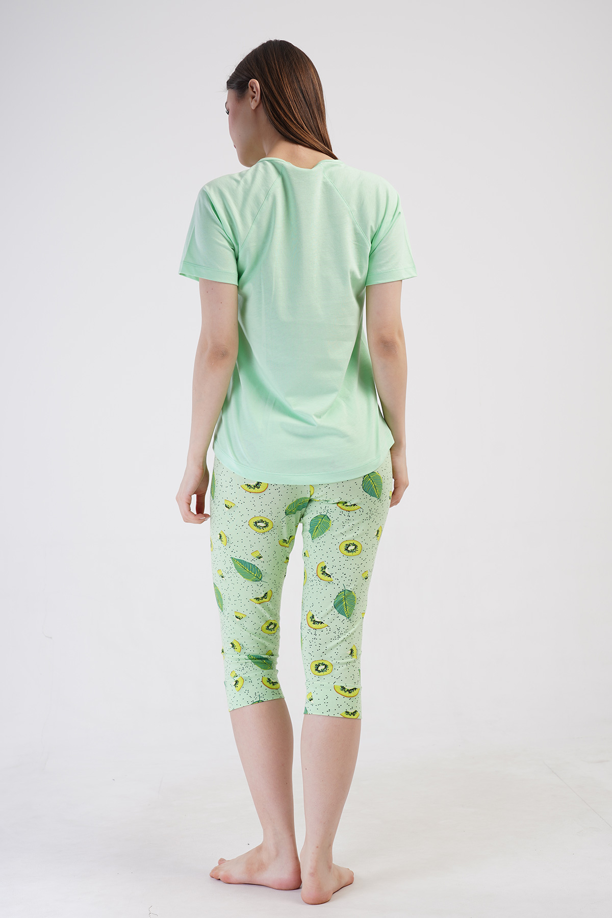 Woman Lycra Supreme Fruit Capri Set Woman Lycra Supreme Fruit Capri Set
