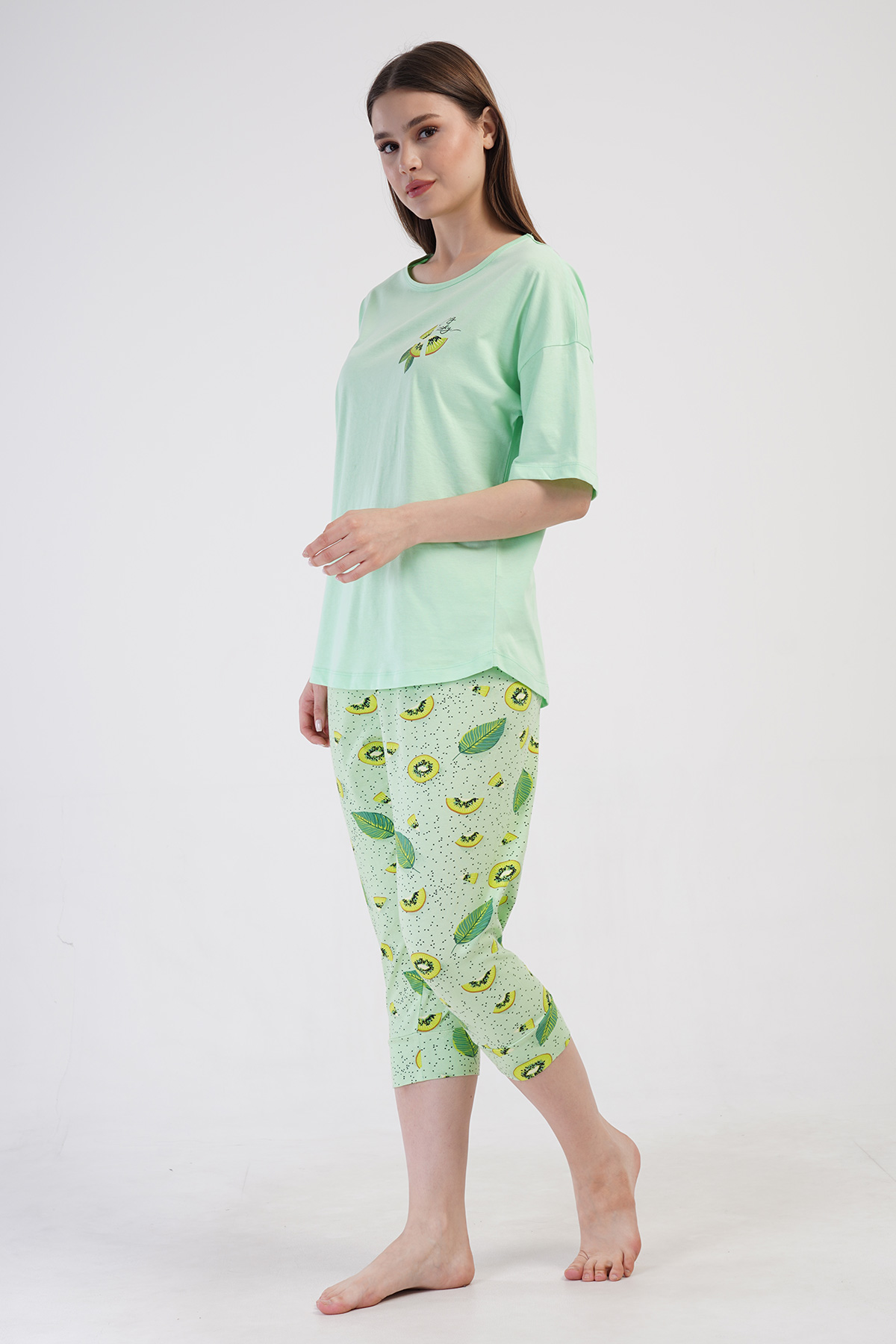 Woman Lycra Supreme Big Size Fruit Capri Set Woman Lycra Supreme Big Size Fruit Capri Set