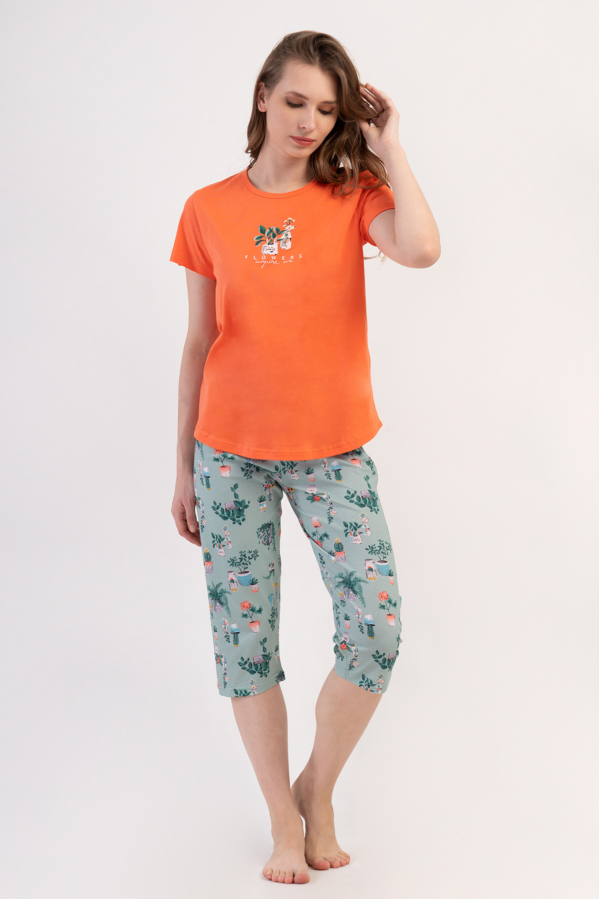 Woman Supreme Kima Capri Set Woman Supreme Kima Capri Set