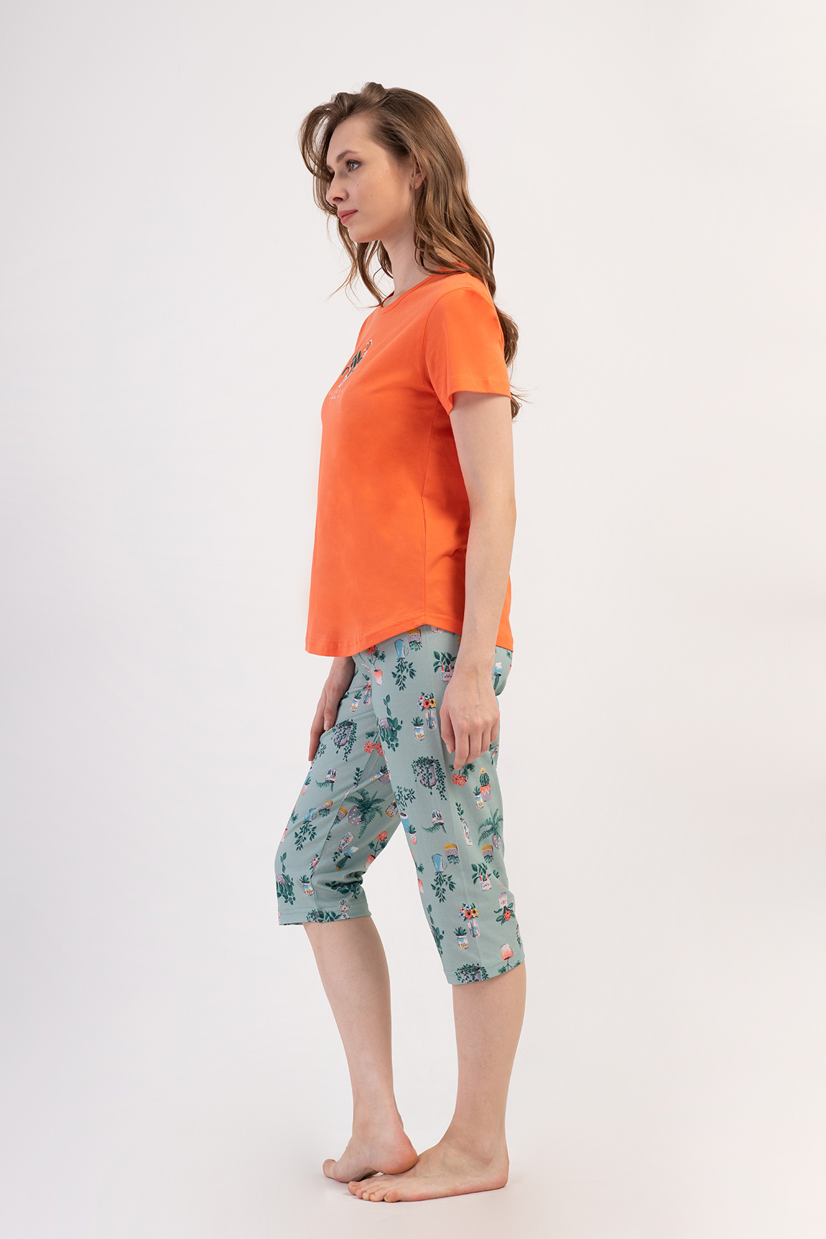 Woman Supreme Kima Capri Set Woman Supreme Kima Capri Set