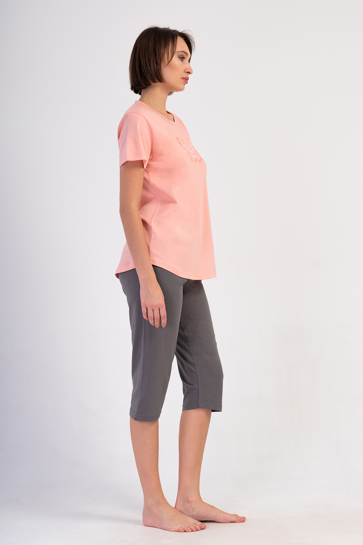 Woman Supreme Oly Capri Set Woman Supreme Oly Capri Set
