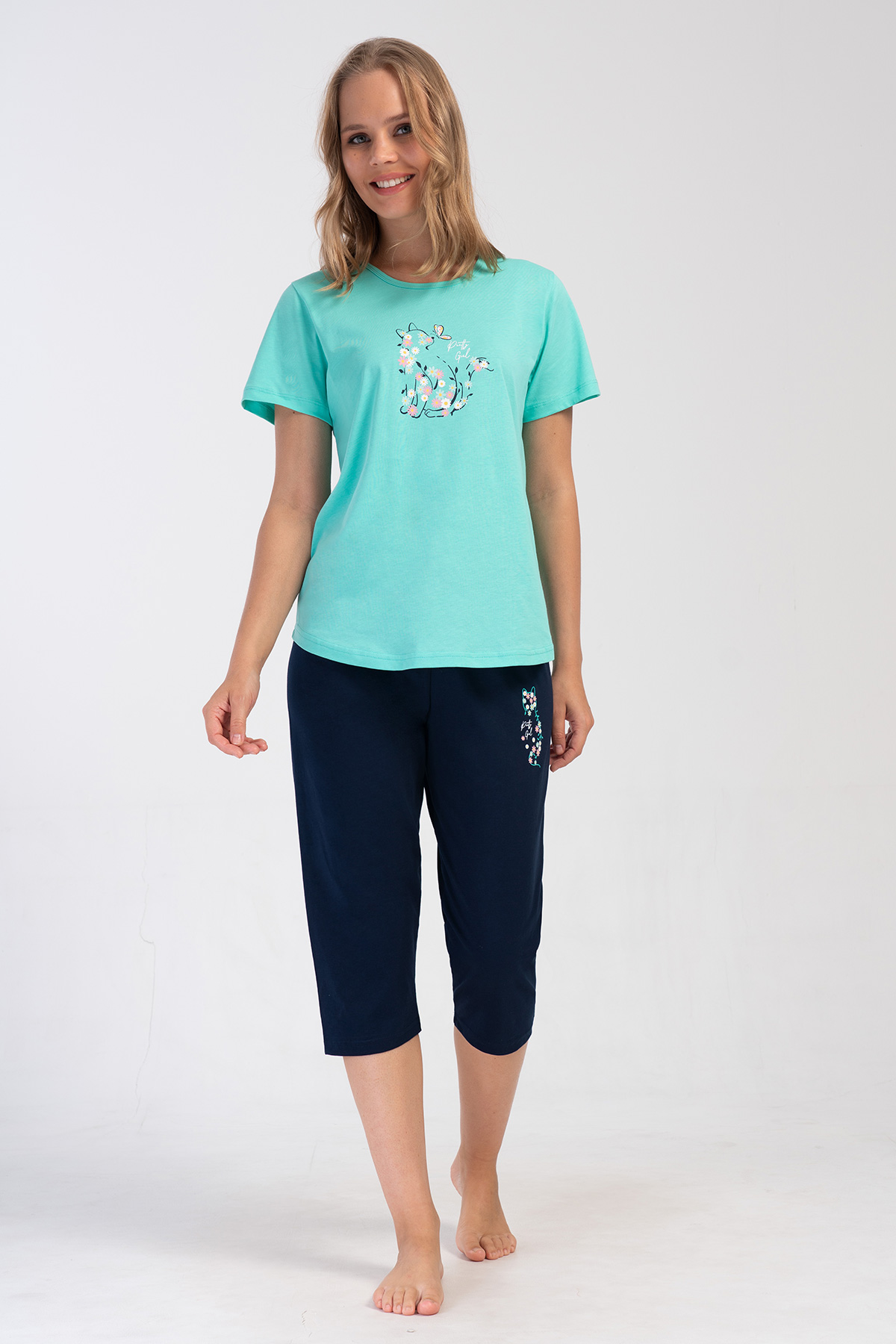 Woman Supreme Big Size Sebon Capri Set Woman Supreme Big Size Sebon Capri Set