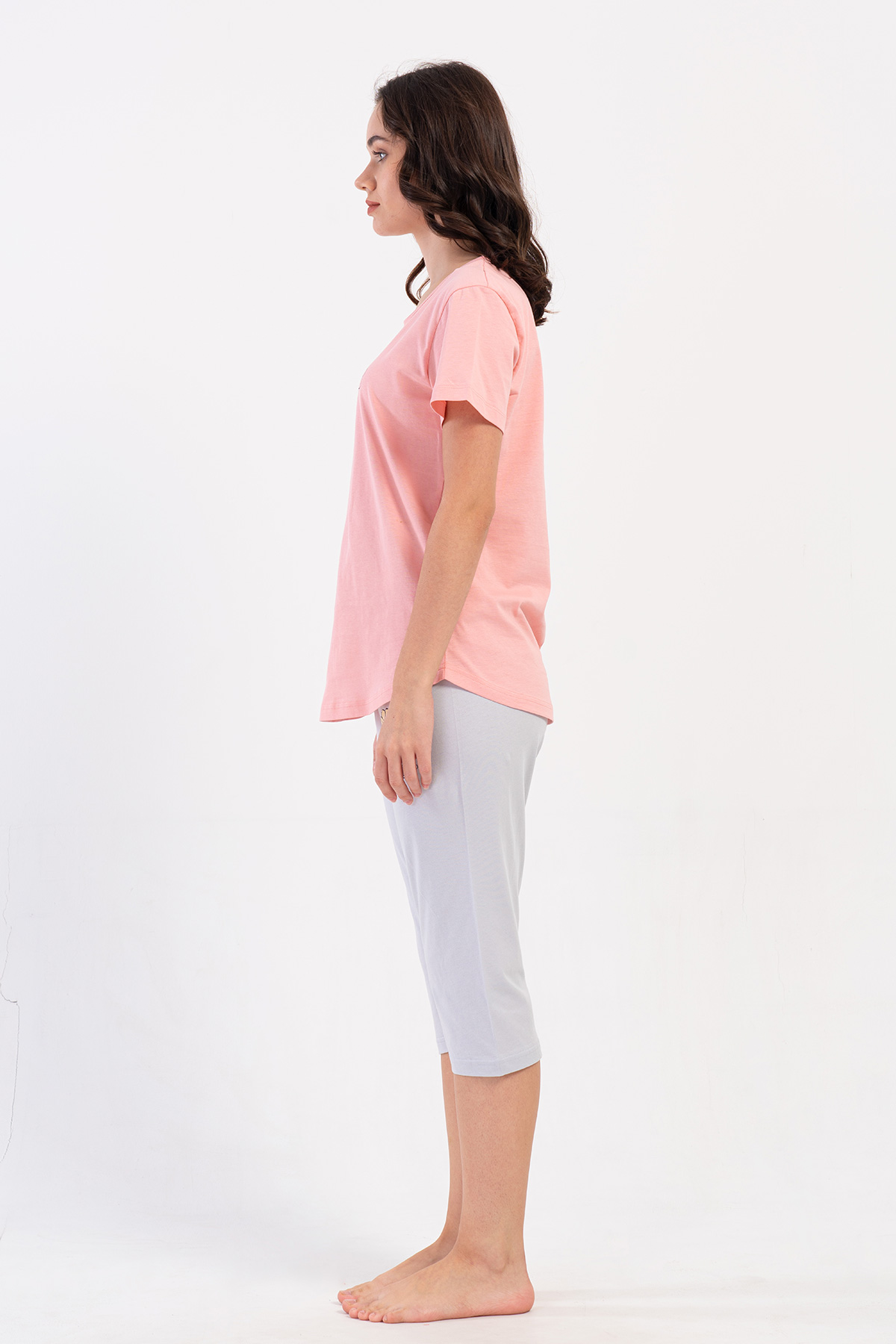 Woman Supreme Pose Capri Set Woman Supreme Pose Capri Set