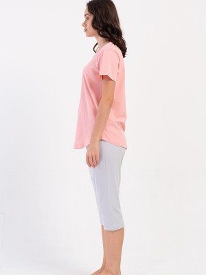 Woman Supreme Pose Capri Set Woman Supreme Pose Capri Set