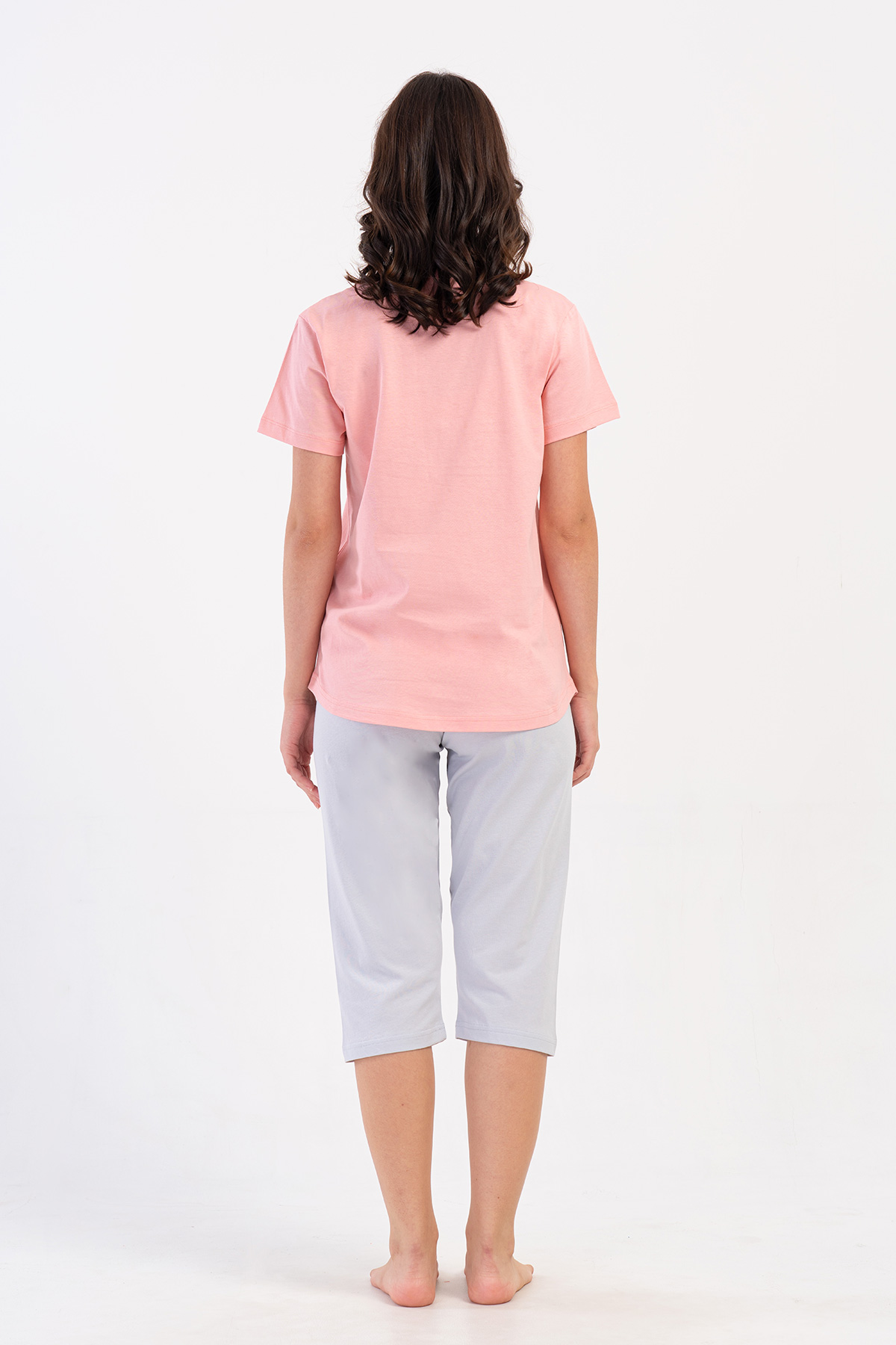 Woman Supreme Pose Capri Set Woman Supreme Pose Capri Set