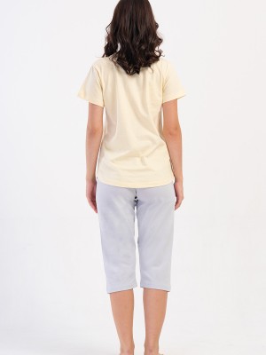 Woman Supreme Pose Capri Set Woman Supreme Pose Capri Set