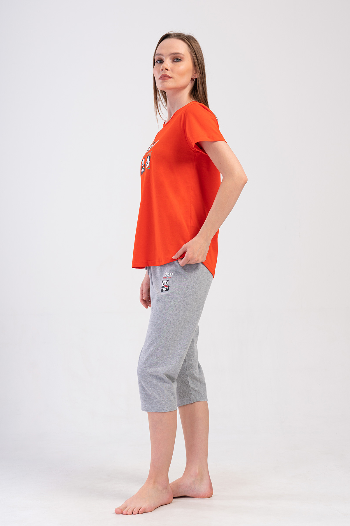 Woman Supreme Kolesya Capri Set Woman Supreme Kolesya Capri Set
