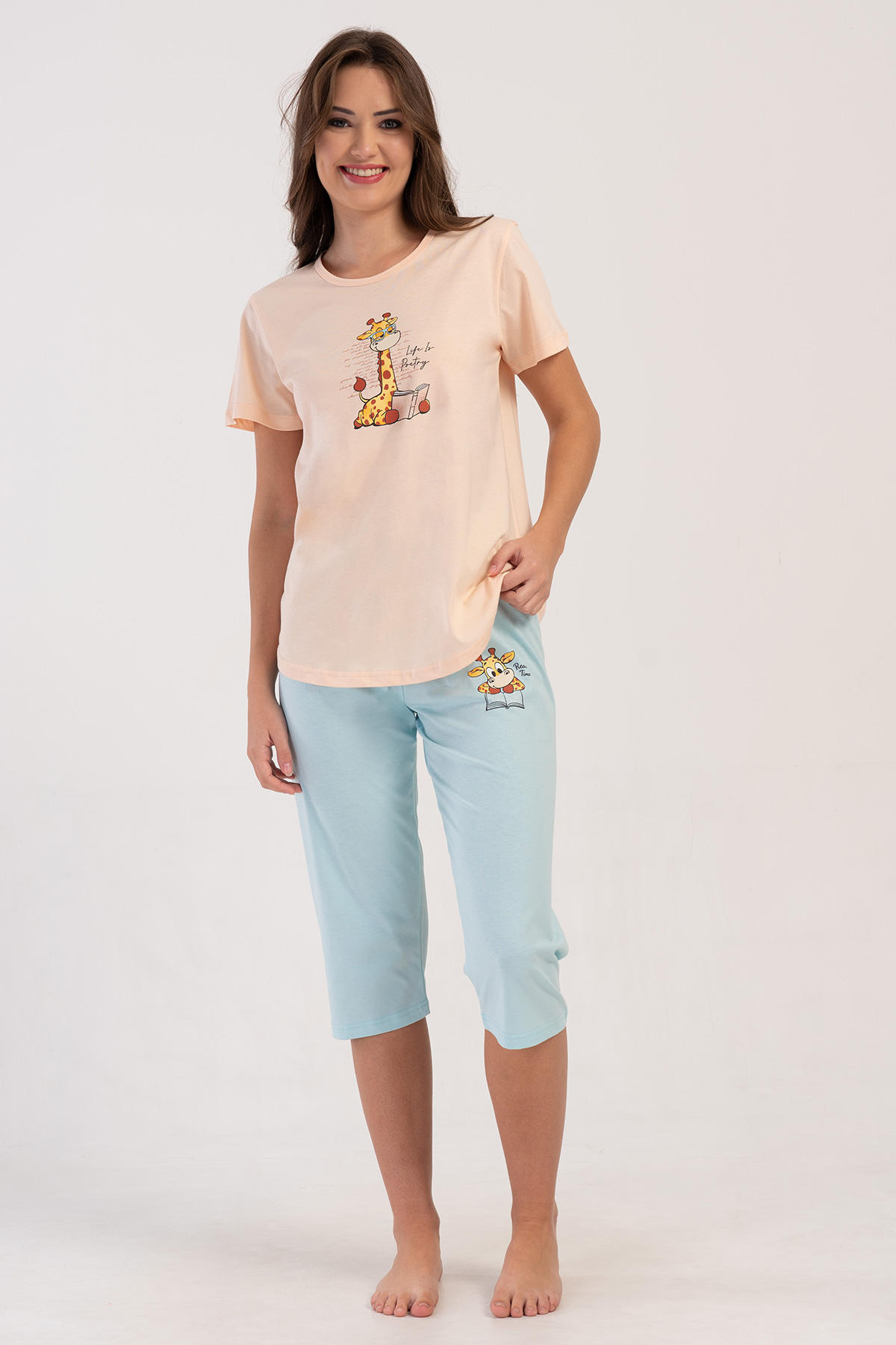 Woman Supreme Kinia Capri Set Woman Supreme Kinia Capri Set