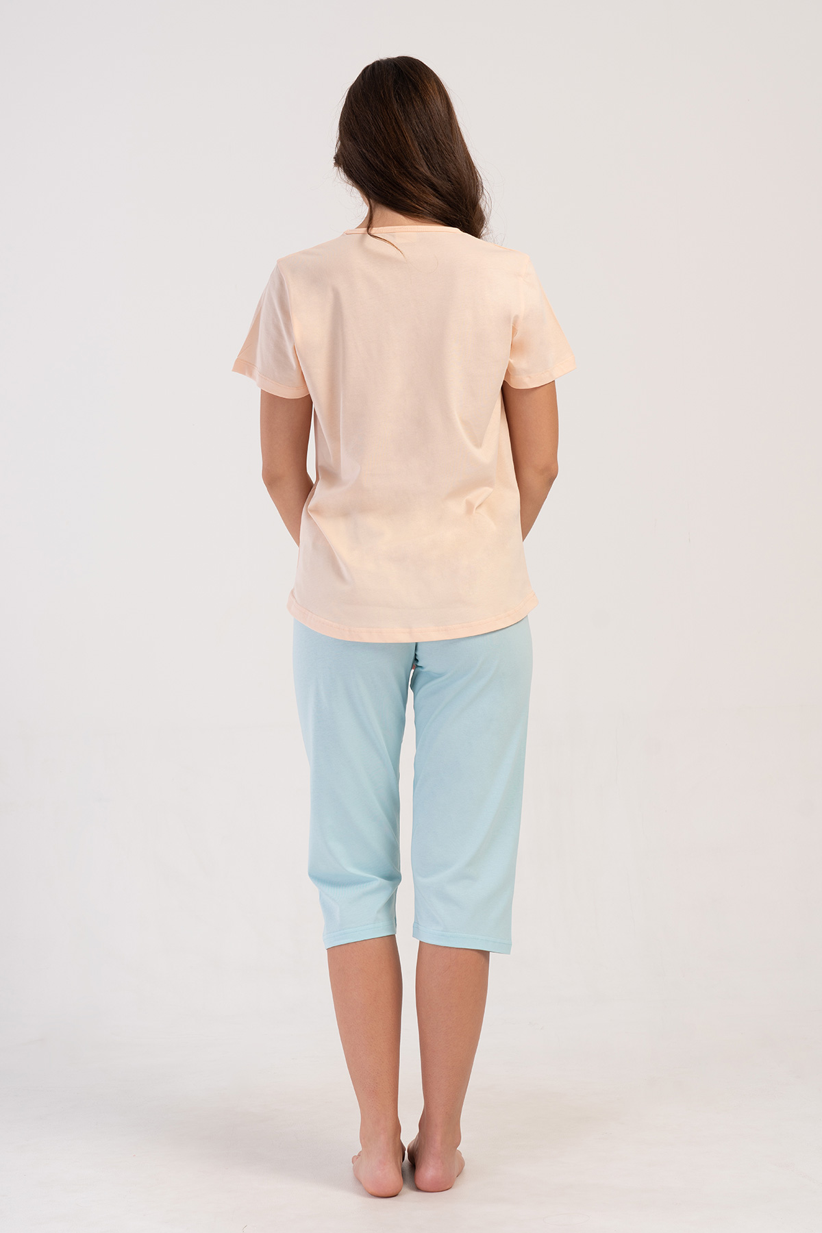 Woman Supreme Kinia Capri Set Woman Supreme Kinia Capri Set