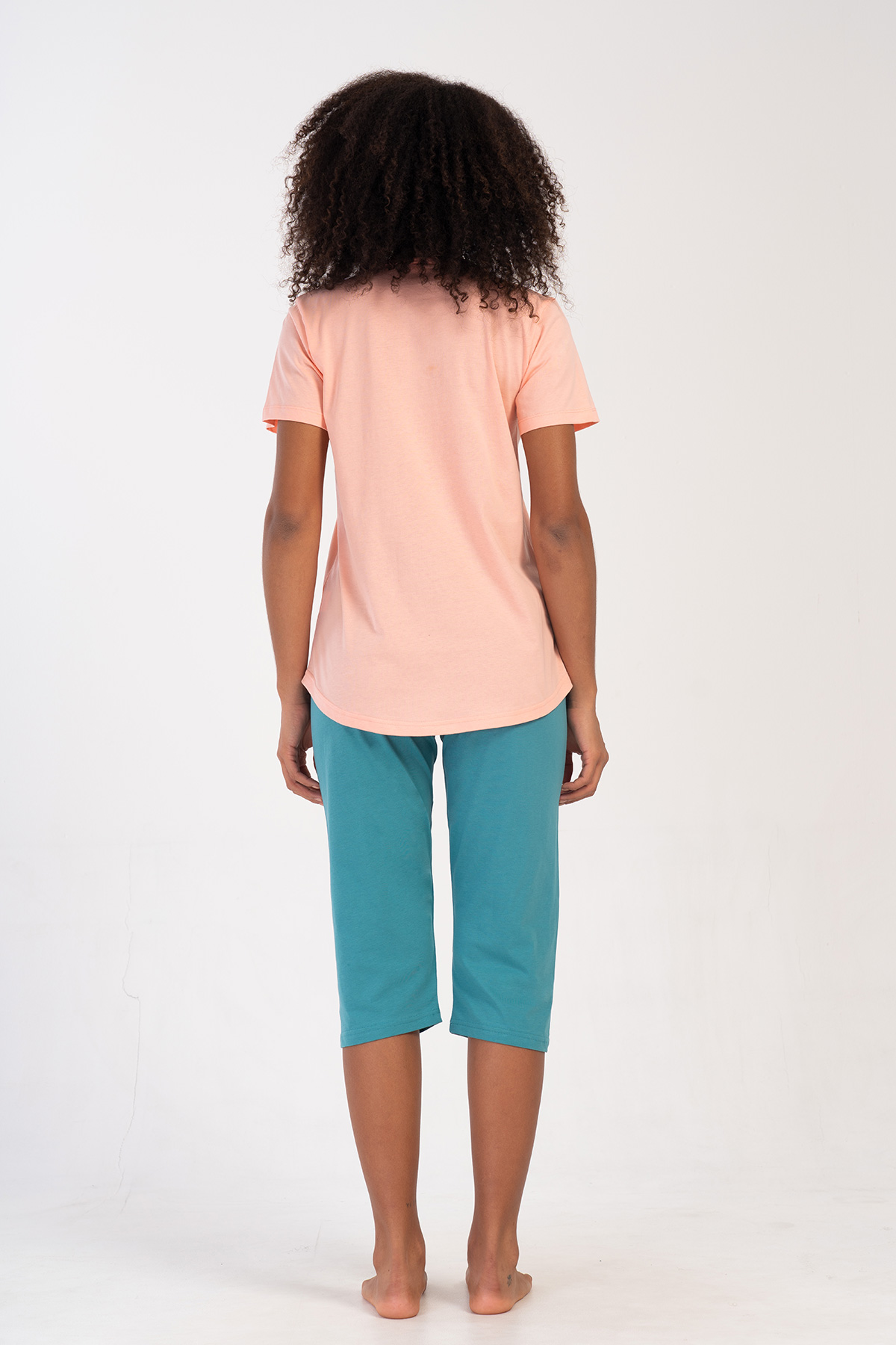 Woman Supreme Tevia Capri Set Woman Supreme Tevia Capri Set