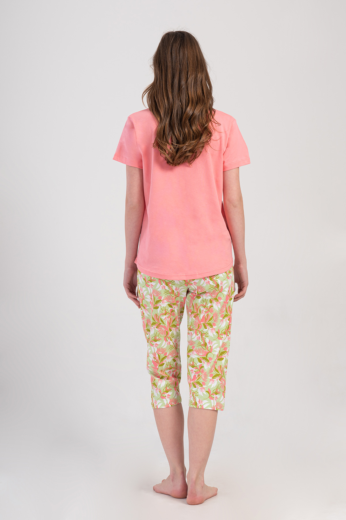 Woman Supreme Lase Short Sleeve Capri Set Woman Supreme Lase Short Sleeve Capri Set