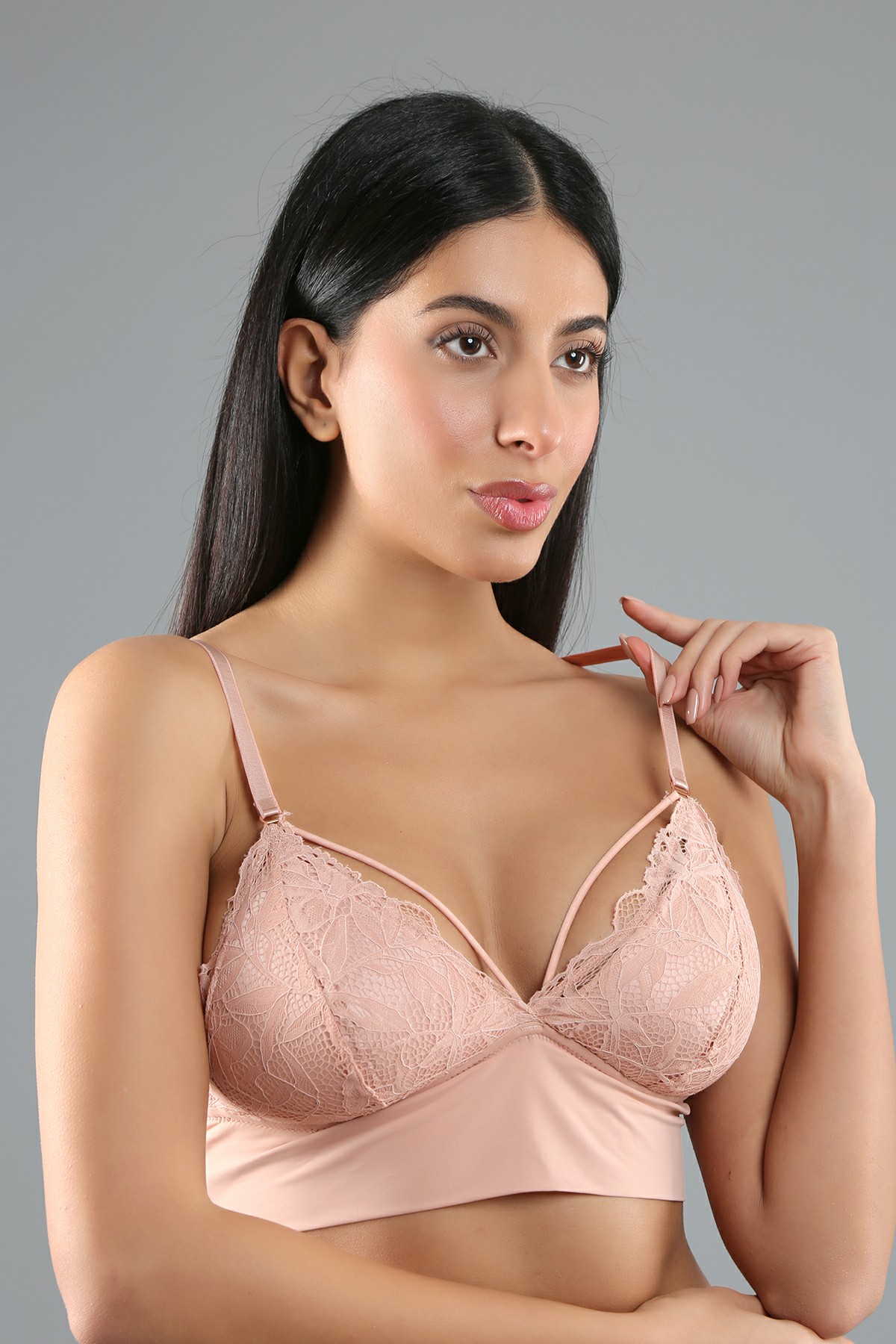 Woman Ersa Bralet