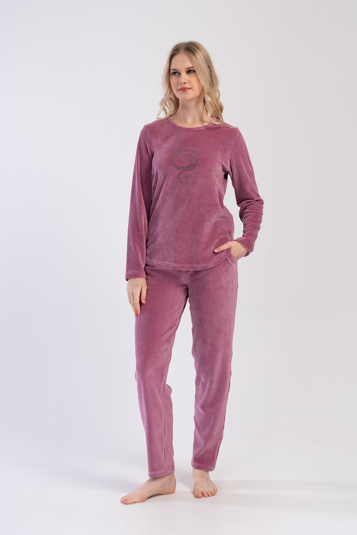 Woman Velvet Pink Pocket Detail Pyjama Set